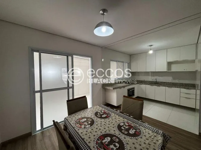 Casa à venda, 3 quartos, 1 suíte, 2 vagas, Jardim Simus - Sorocaba/SP