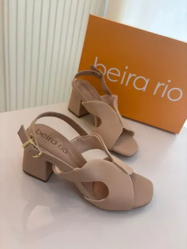 Sapato feminino. tamanho 38. NOVO