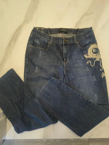 Calças jeans bordada