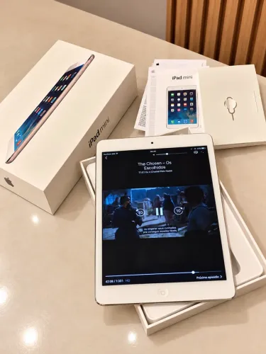 iPad usado em perfeitas condições 16 GB com entrada para Chip iCloud liberado