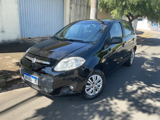 Fiat Palio Attractive 1.0 EVO Fire Flex 8V 5P 2013