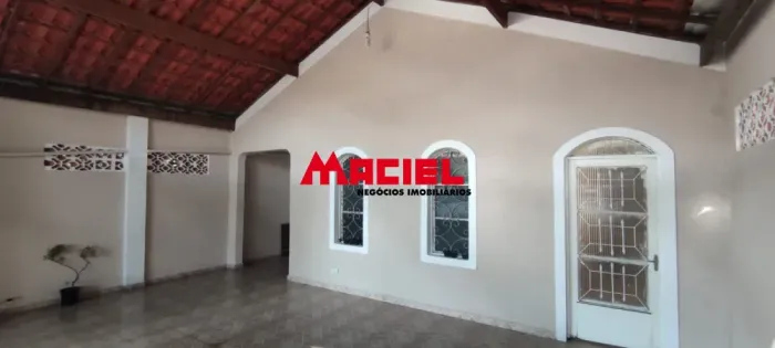 Casa + edícula - Jardim Satélite na Avenida Cidade Jardim - SJC-SP.