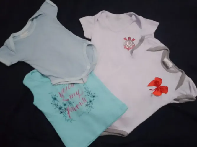 desapegos bodys de menina P/M