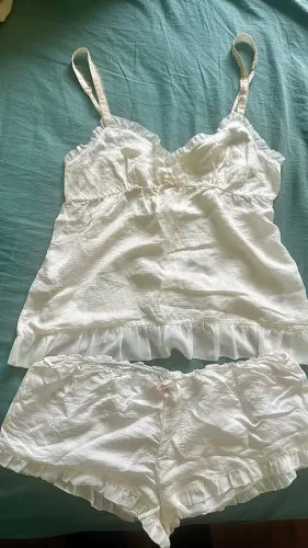Babydoll Etam( lingerie francesa) em seda penteada, tecido super macio. Veste M/G.