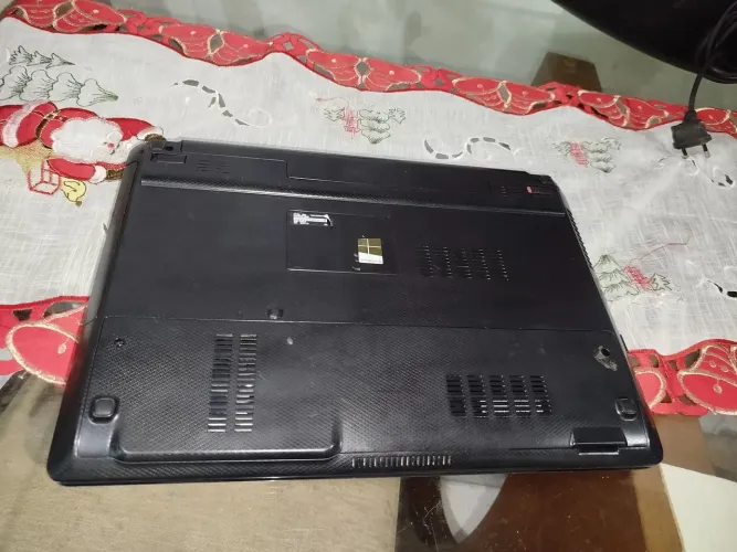 Vendo esse Note Book ASUS