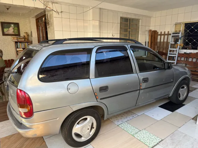 Chevrolet Corsa Wagon GL 1.6 MPFI 4P 1997