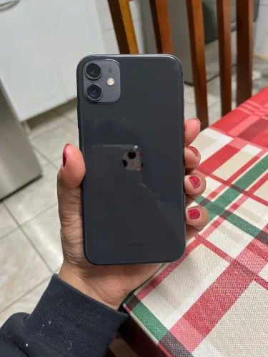 iPhone 11 128GB Preto Usado