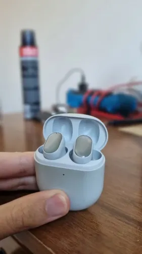 Redmi Buds 3 Pro - Cancelamento de ruído ativo e 3h de bateria