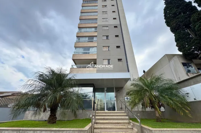 Apartamento à venda, Centro.