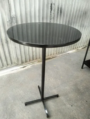 Mesa bistrô ( feita sob encomenda)