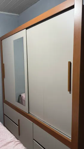 Guarda roupa - NOVO