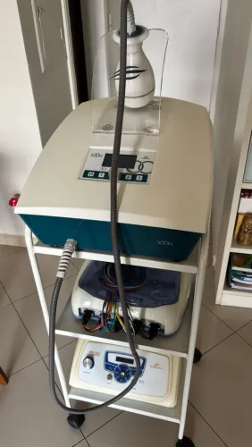 Equipamento de Estética Avançada