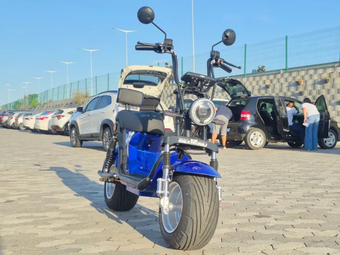 Scooter elétrica Max12 Maj