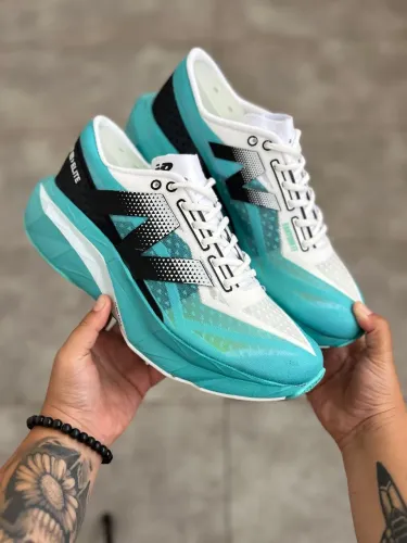 New balance Fuelcell v4 novo 39/40