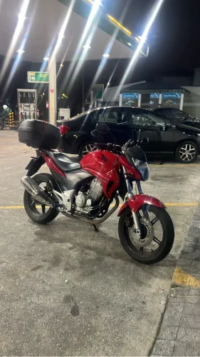 Cb300 muito conservada