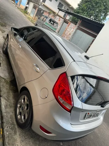 Ford Fiesta SE 1.6 16V Flex 5P 2013