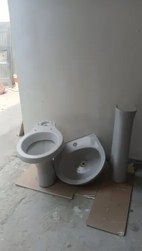 Pia e vaso de banheiro