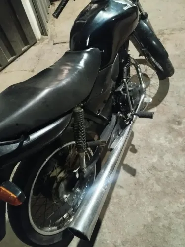 Vendo Honda CG 125 Fan, ano 2008, preta