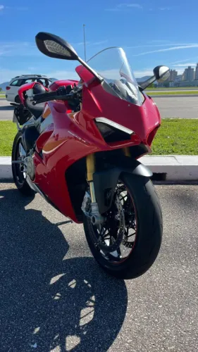 Panigale V4S