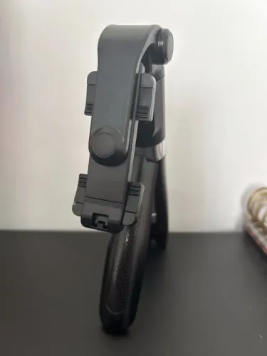 Bastão de Selfie com Tripé e Controle Bluetooth L01s
