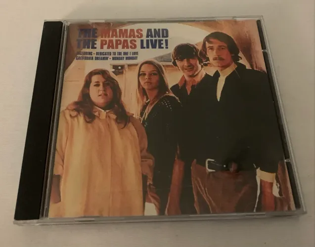 Cd The Mamas and The Papas Live impecável raro