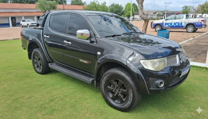 Mitsubishi L200 Triton HPE 3.5 CD V6 24V Flex Aut. 2011