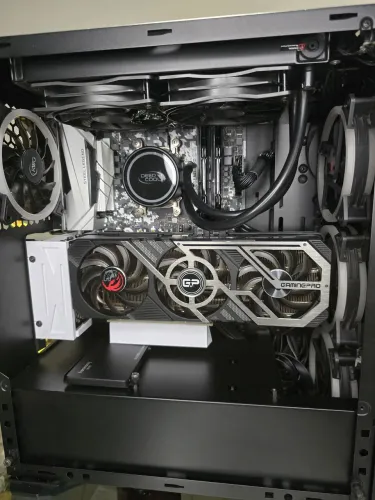 PC Gamer de Alto Desempenho - Pronto para jogar em 1080p e 1440p com excelente desempenho