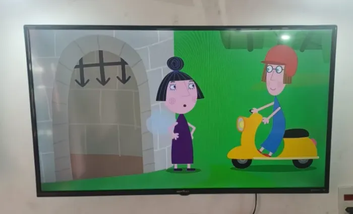 Smart Tv Philco Britânia 42" Digital.