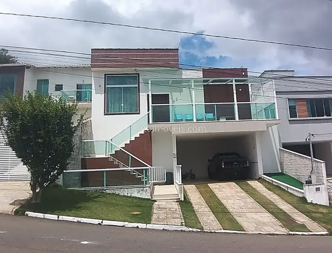 Casa com Três quartos e piscina à venda no Condomínio Nova Gramado - Juiz de Fora/MG