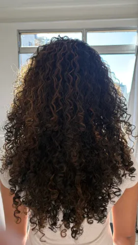 Half Wig Americana , cacheada 75 cm