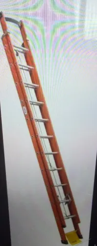 Escada Extensível Fibra Degrau D Vazado - 5,70 X 10,20mts