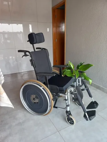 Cadeira de rodas AVD reclinável Ortobras