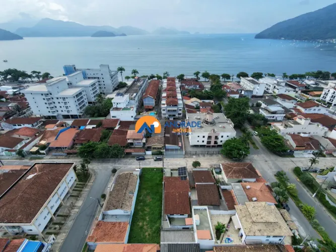 Terreno Exclusivo no Itaguá a 100m do Mar