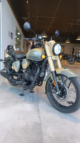 CLASSIC 350cc COMMAND SAND (CONSULTORA ESTER - *)
