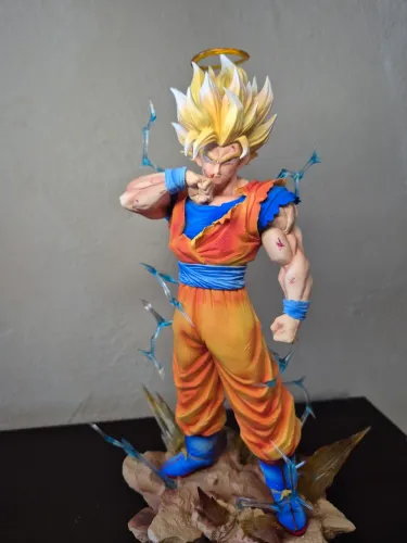 Action Figure Goku SSJ2 / BDZ - Base Diorama