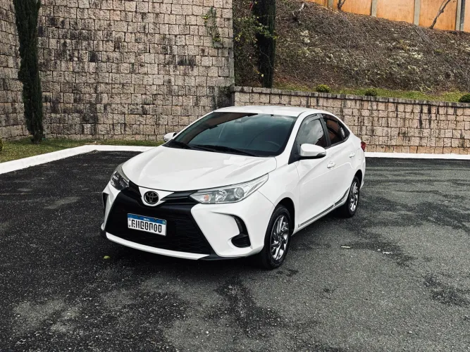 Toyota Yaris XS Sedan 1.5 Flex 16V 4P Aut. 2023