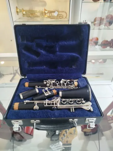Clarinete Selmer Bundy