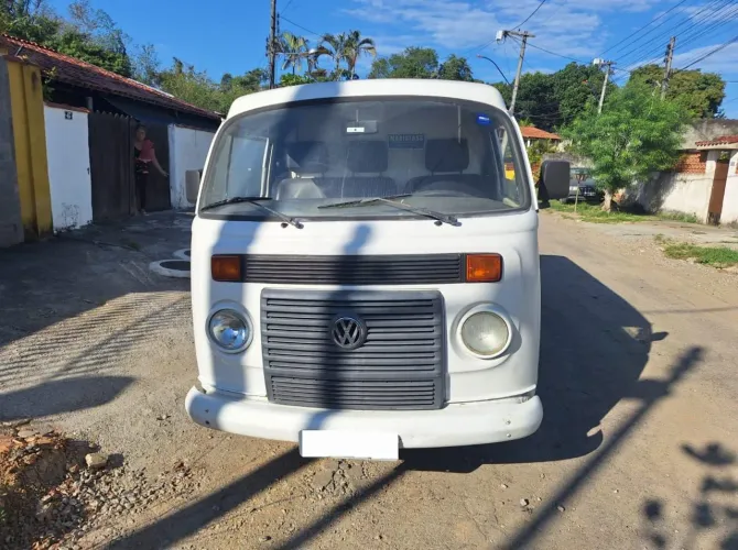 Volkswagen Kombi Furgão 1.4 MI Total Flex 8V 2011