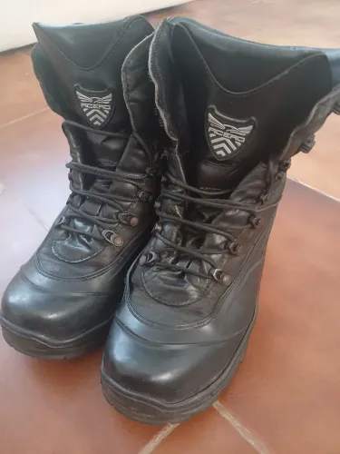 Coturno Militar Seminovo.