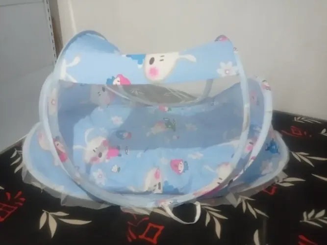 Berço mosquiteiro portátil