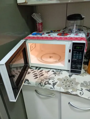 Microondas Midea 20L
