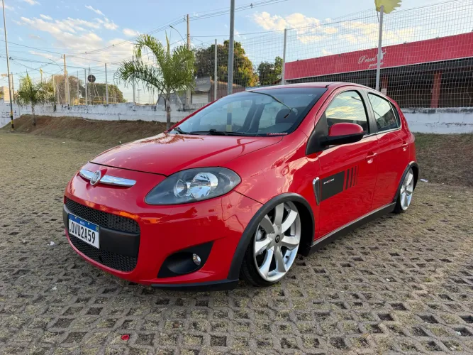 Fiat Palio Sporting 1.6 Flex 16V 5P 2014