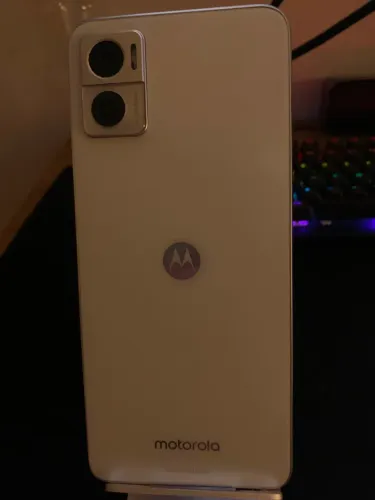 Celular Moto E22