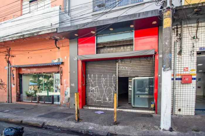 Loja na Rua Cavalheiro Basílio Jafet, 187 139 m²