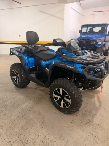 Quadriciclo can am 850