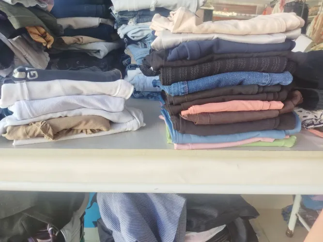 LOTINHO DE ROUPAS USADAS