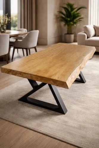 Mesa de madeira maciça PEQUIÁ