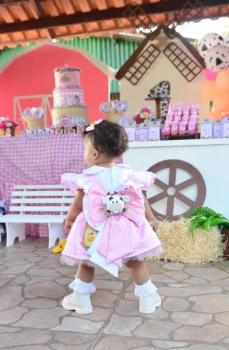 Vestido Infantil Temático - Fazendinha Rosa ?