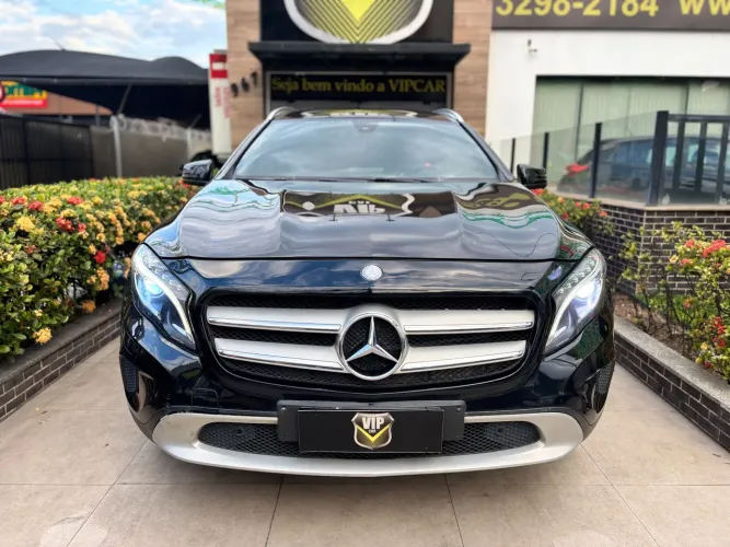 Mercedes-Benz GLA 200 Adv. 1.6/1.6 TB 16V Flex Aut. 2016