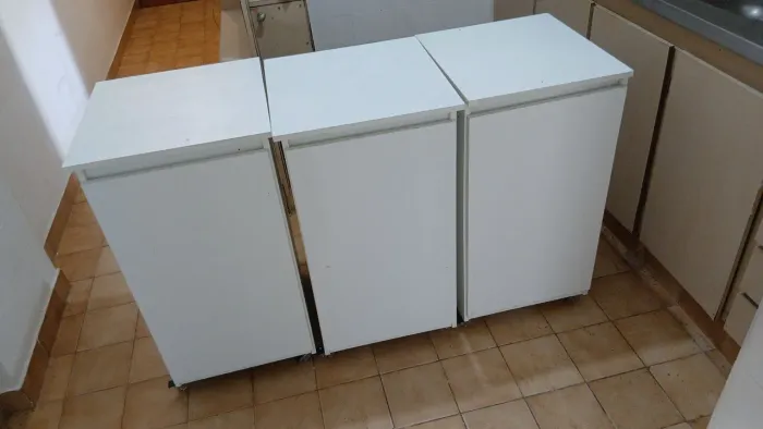 Armário de cozinha em três partes